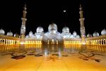 Мечеть шейха Заида ночью